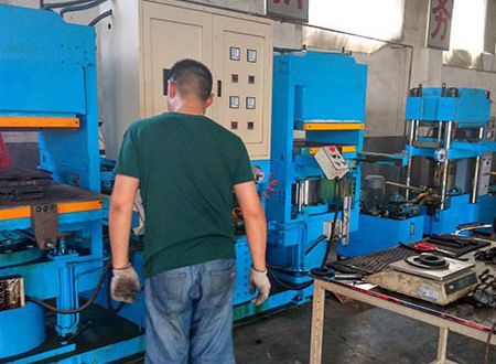 مواد خام را برش دهید یا کار ریختگی را آماده کنید